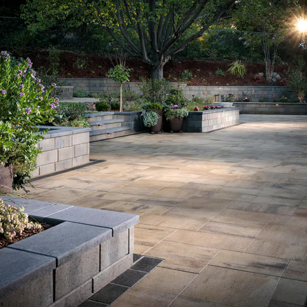 Pavers walkway with retaining walls